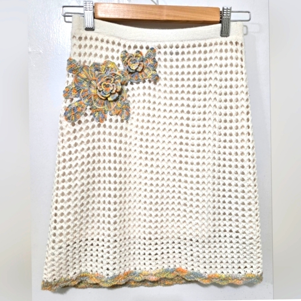 Abercrombie & Fitch  Crochet Mini Skirt Size XS NWOT Rosette Cream Boho